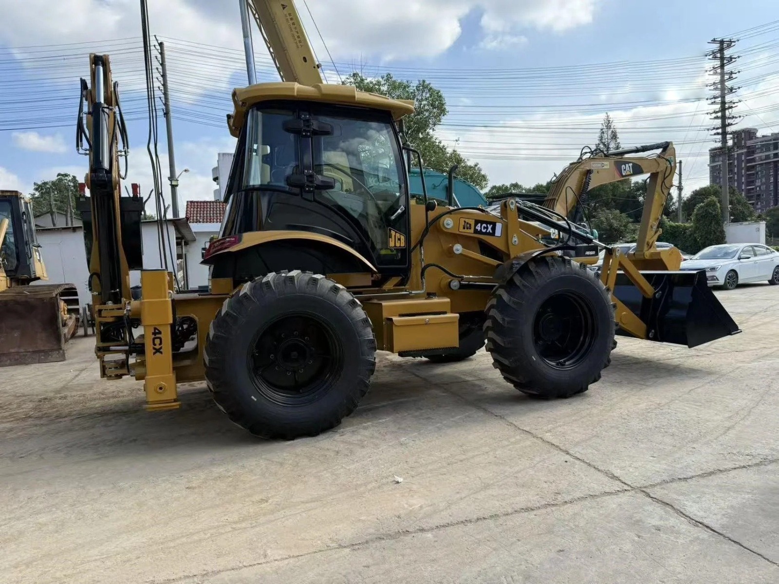 2025 NEW JCB 4CX Pro 4x4 Backhoe Loader